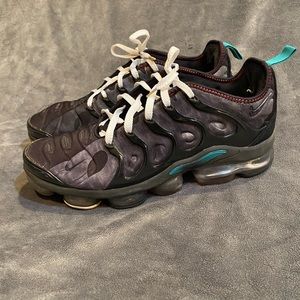 Nike Vapormax Plus Triple Black